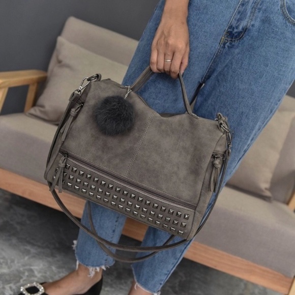 🔄🆕 BRISTOL Studded Bag - Picture 3 of 7